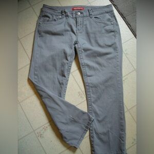 UNIONBAY Gray Capris